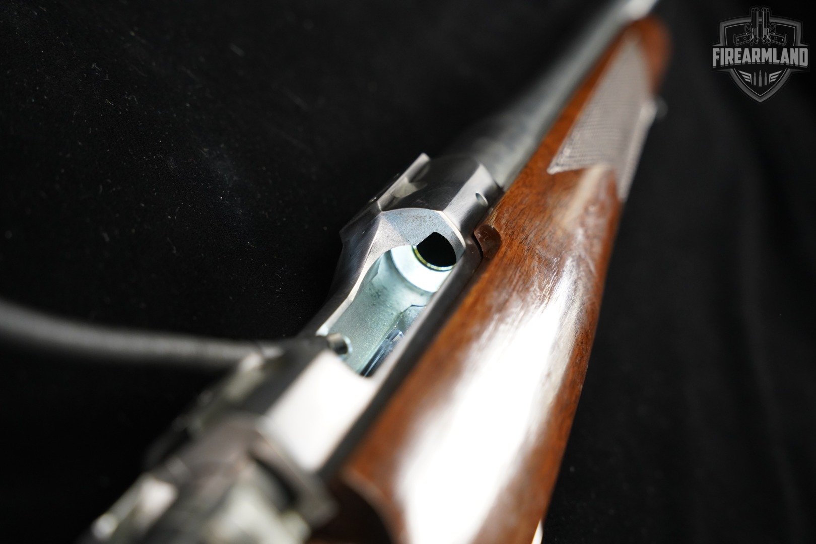 Ruger M77 Hawkeye Hunter 300 Win Magnum 24" M-77-img-19