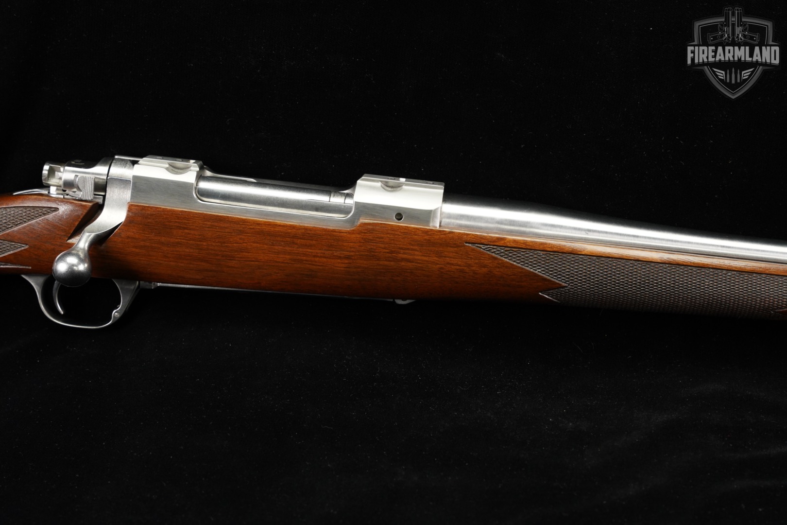 Ruger M77 Hawkeye Hunter 300 Win Magnum 24" M-77-img-5