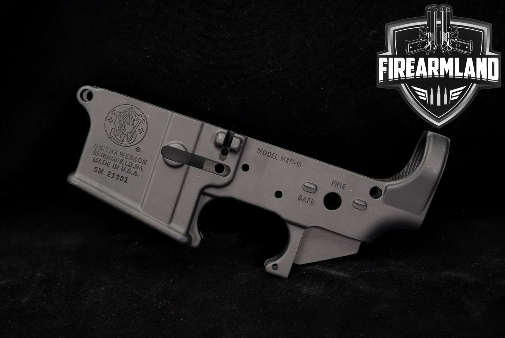 Smith & Wesson (S&W) M&P-15 Stripped Lower Receiver Multi in Excellent Condition Thumbnail