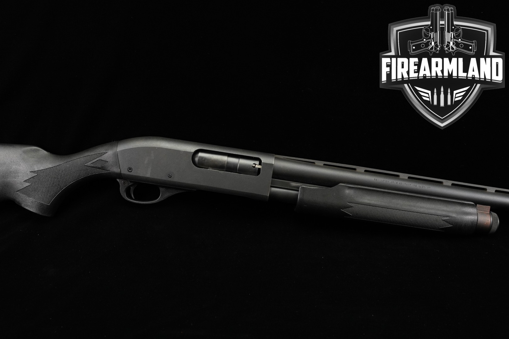Remington Model 870 Express Super Magnum Synthetic 12 Gauge Black in Good Condition Thumbnail