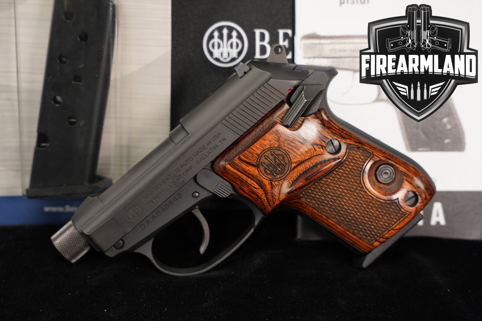 Beretta 3032 Tomcat Covert .32 ACP Black in Excellent Condition Thumbnail