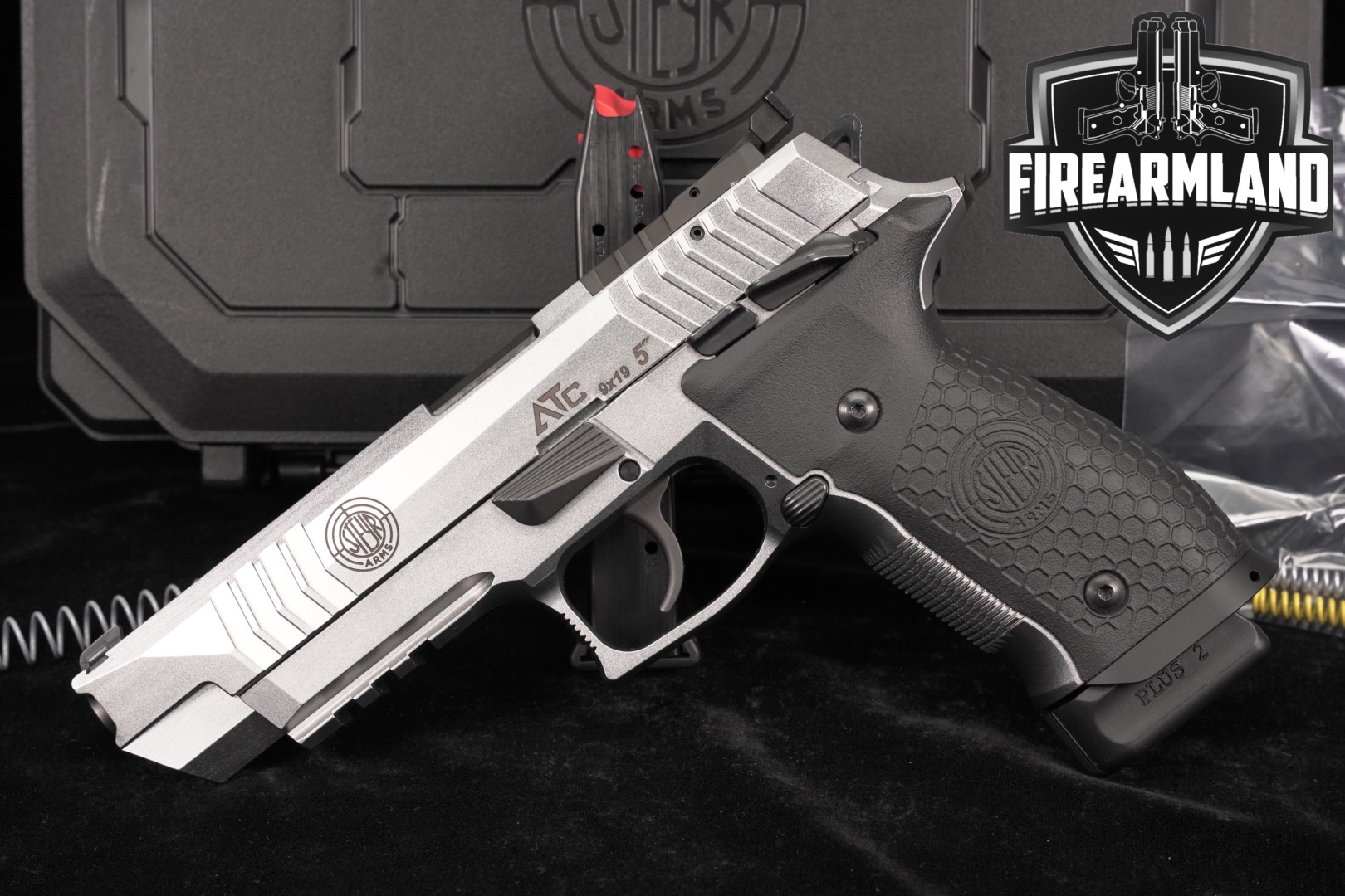 Steyr Arms ATc 5" Base OR 9mm Two-Tone Grey & Silver +2 MAGS & ORIG CASE-img-0