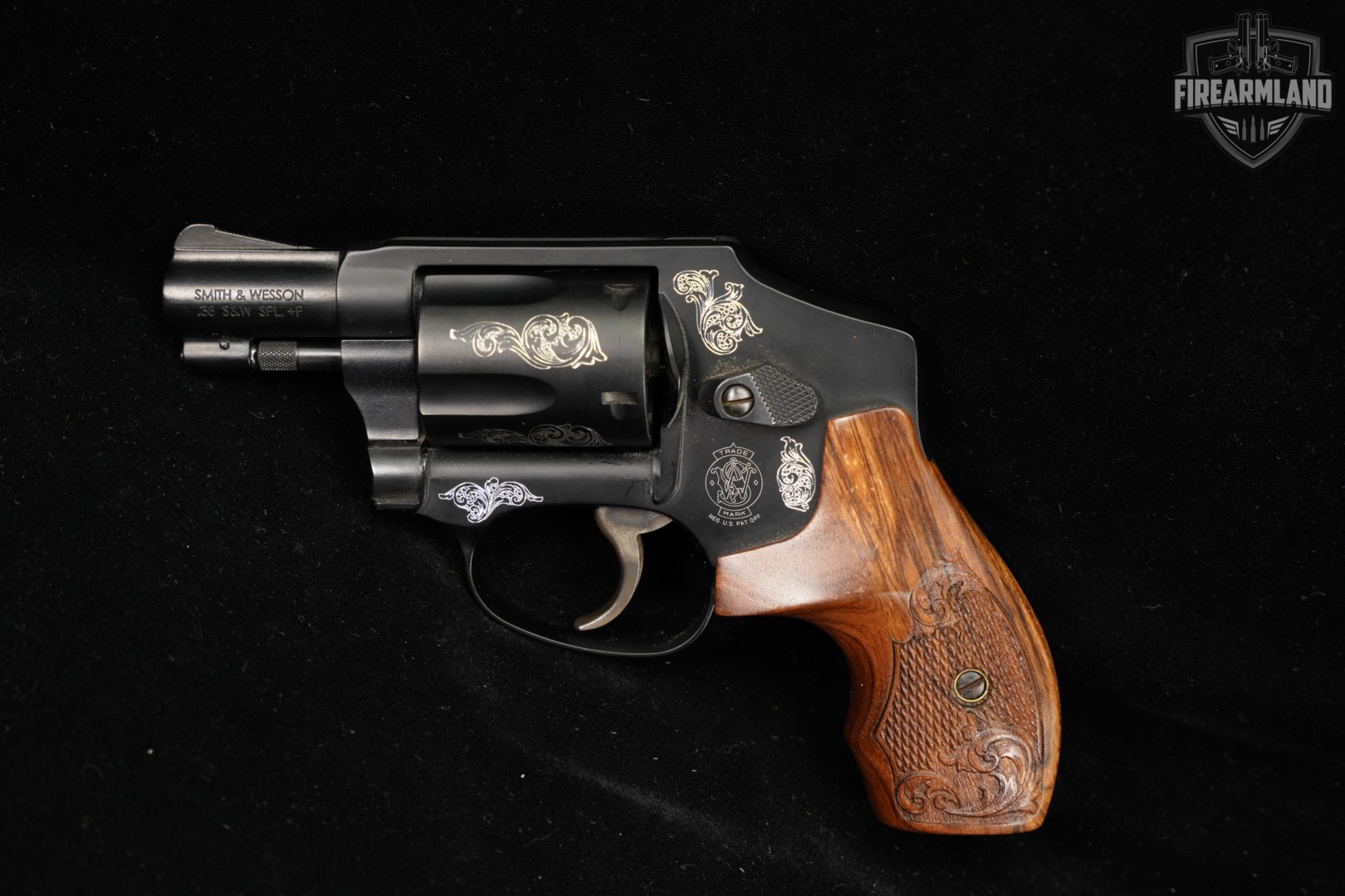 Smith & Wesson Model 442-1 Engraved S&W 38 Special +P 1.875" +HOLSTER, CASE-img-5
