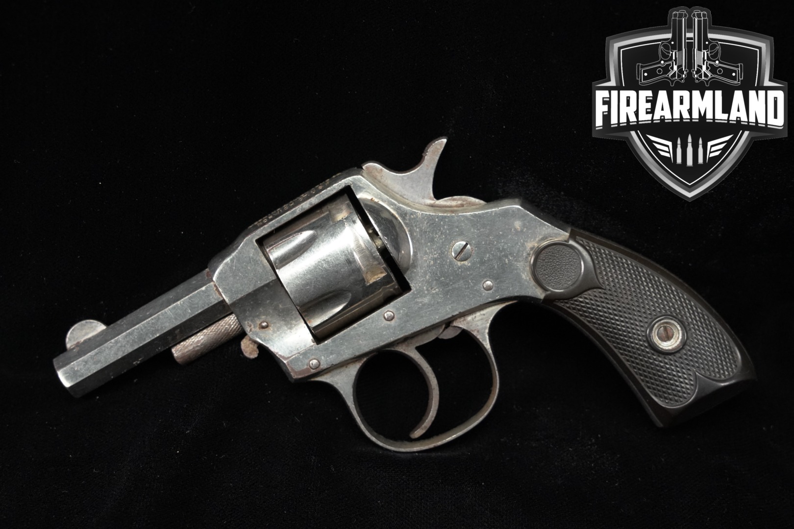 1899-1916 Hopkins & Allen Arms Company X.L. Double Action .32 S&W Nickel in Fair Condition Thumbnail