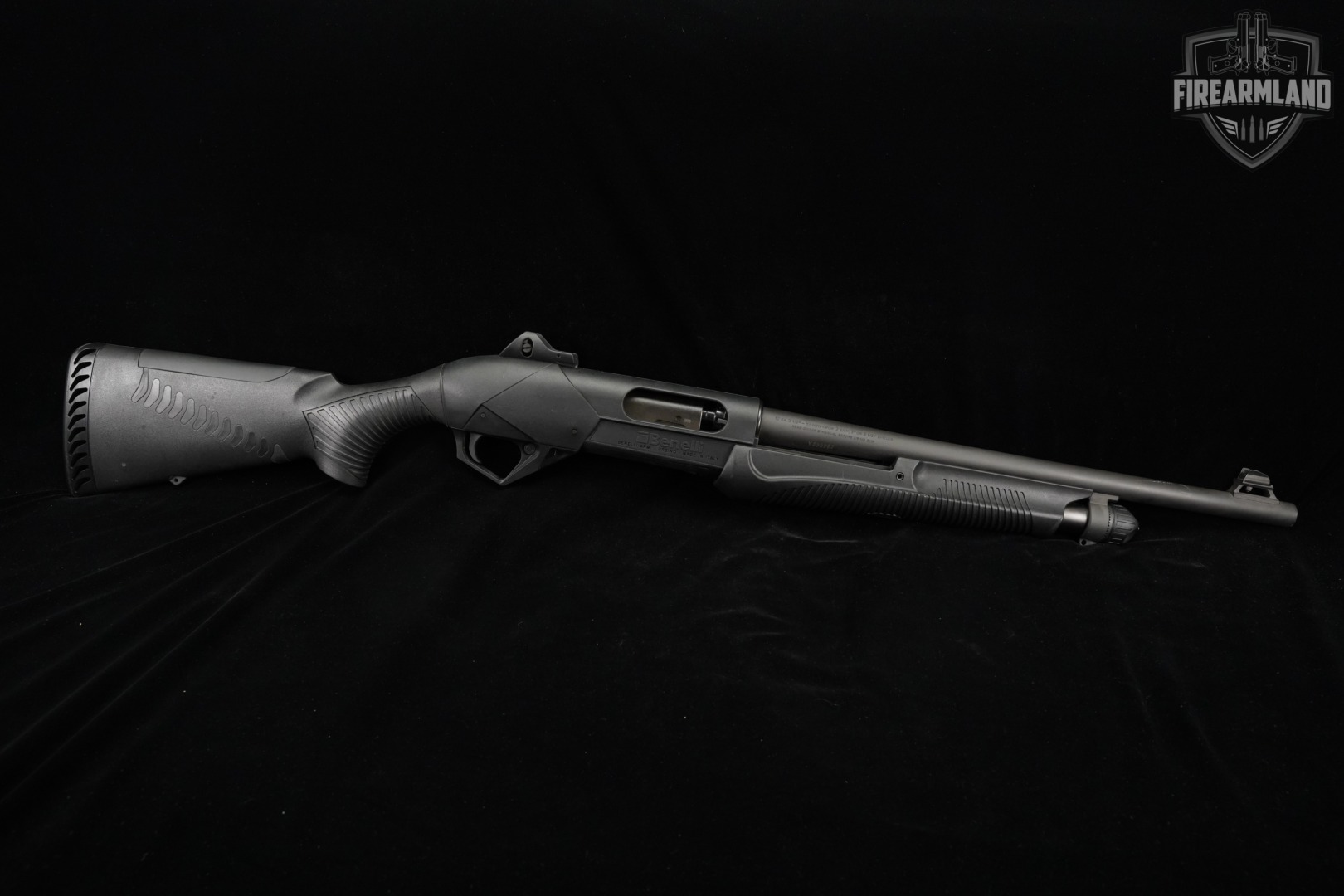 Benelli SuperNova Tactical 12-Gauge 18.5 3.5"-img-3