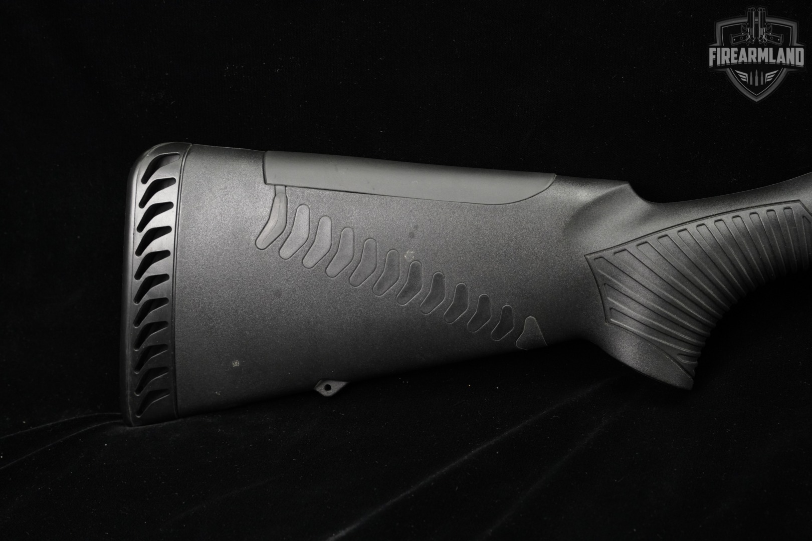 Benelli SuperNova Tactical 12-Gauge 18.5 3.5"-img-4