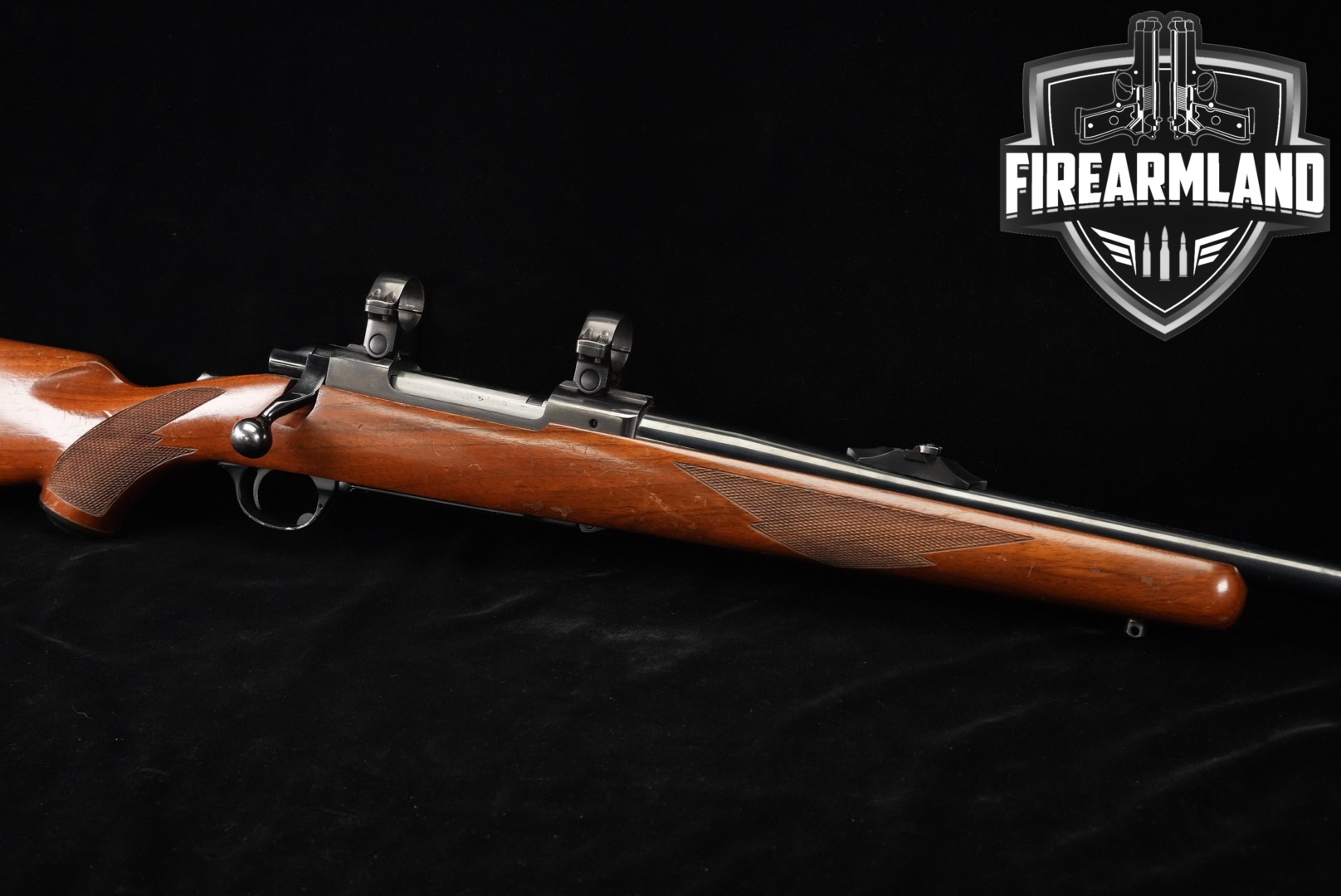 1986 Sturm Ruger M77 RS Tang Safety 7mm Rem. Mag. Blued & Walnut in Good Condition Thumbnail