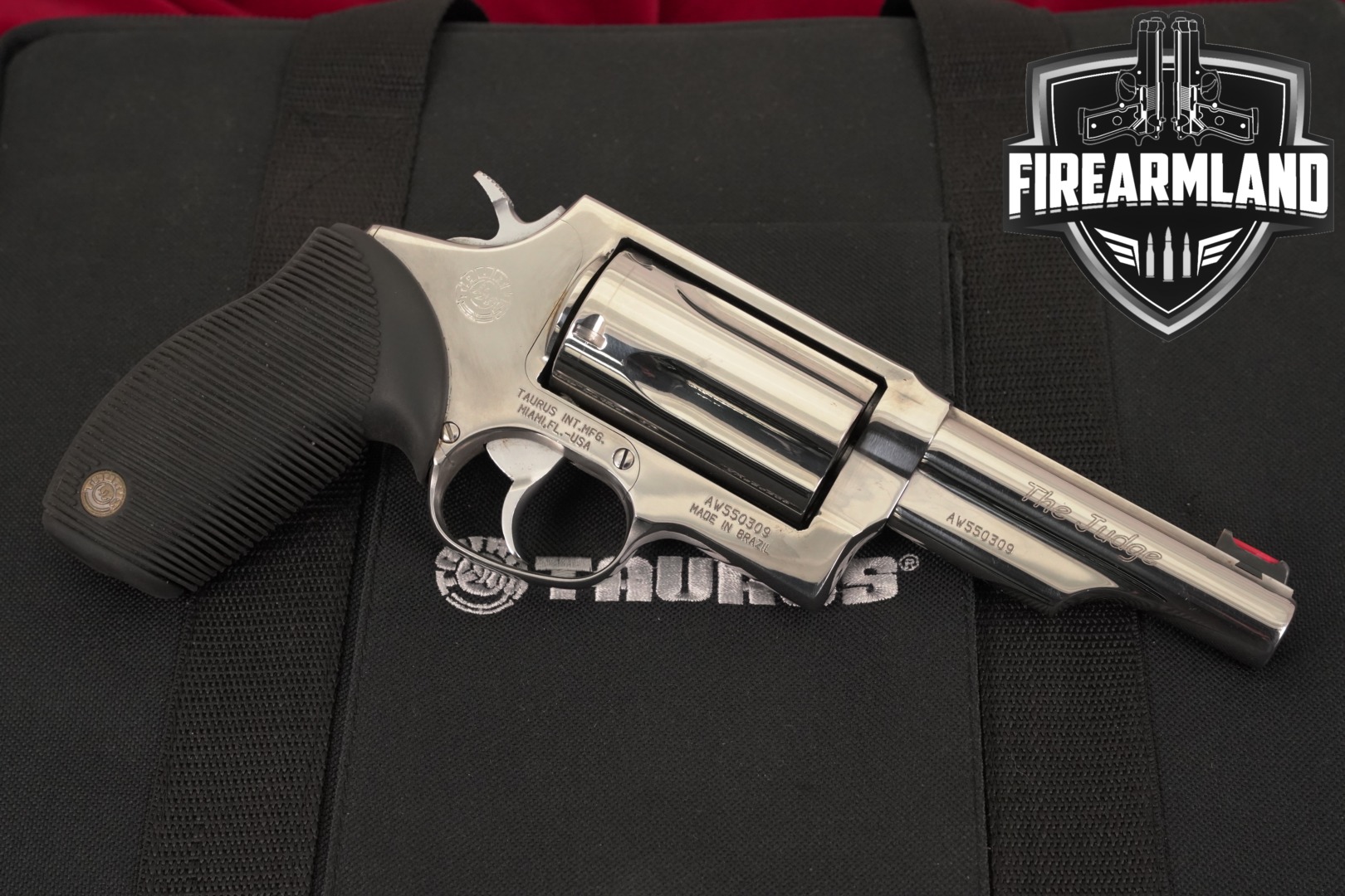Taurus Judge .45 LC/.410 Polished Stainless in Good Condition Thumbnail