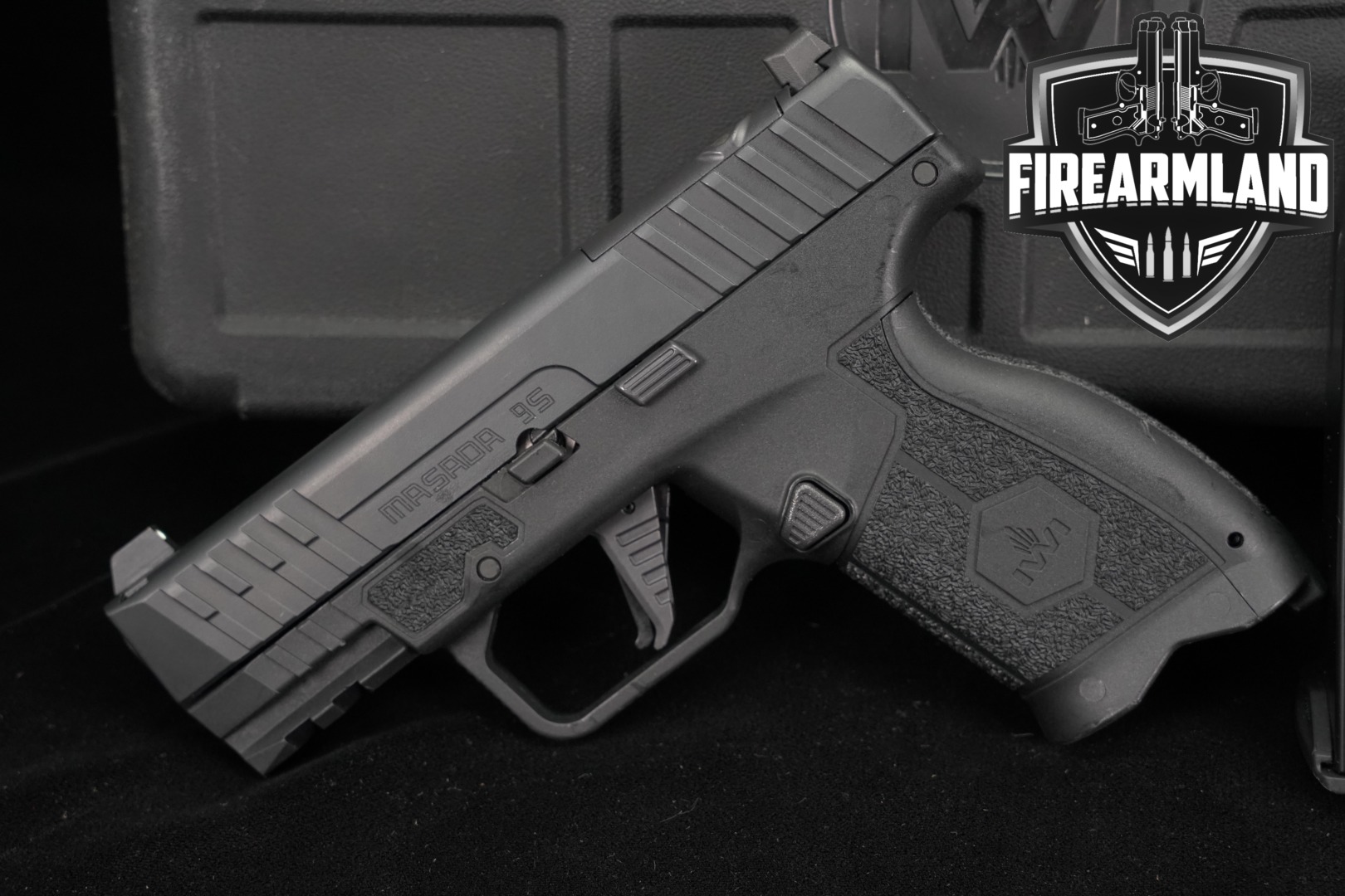 Israel Weapon Industries (IWI) Masada 9S (Slim) 9mm Luger Black in Excellent Condition Thumbnail