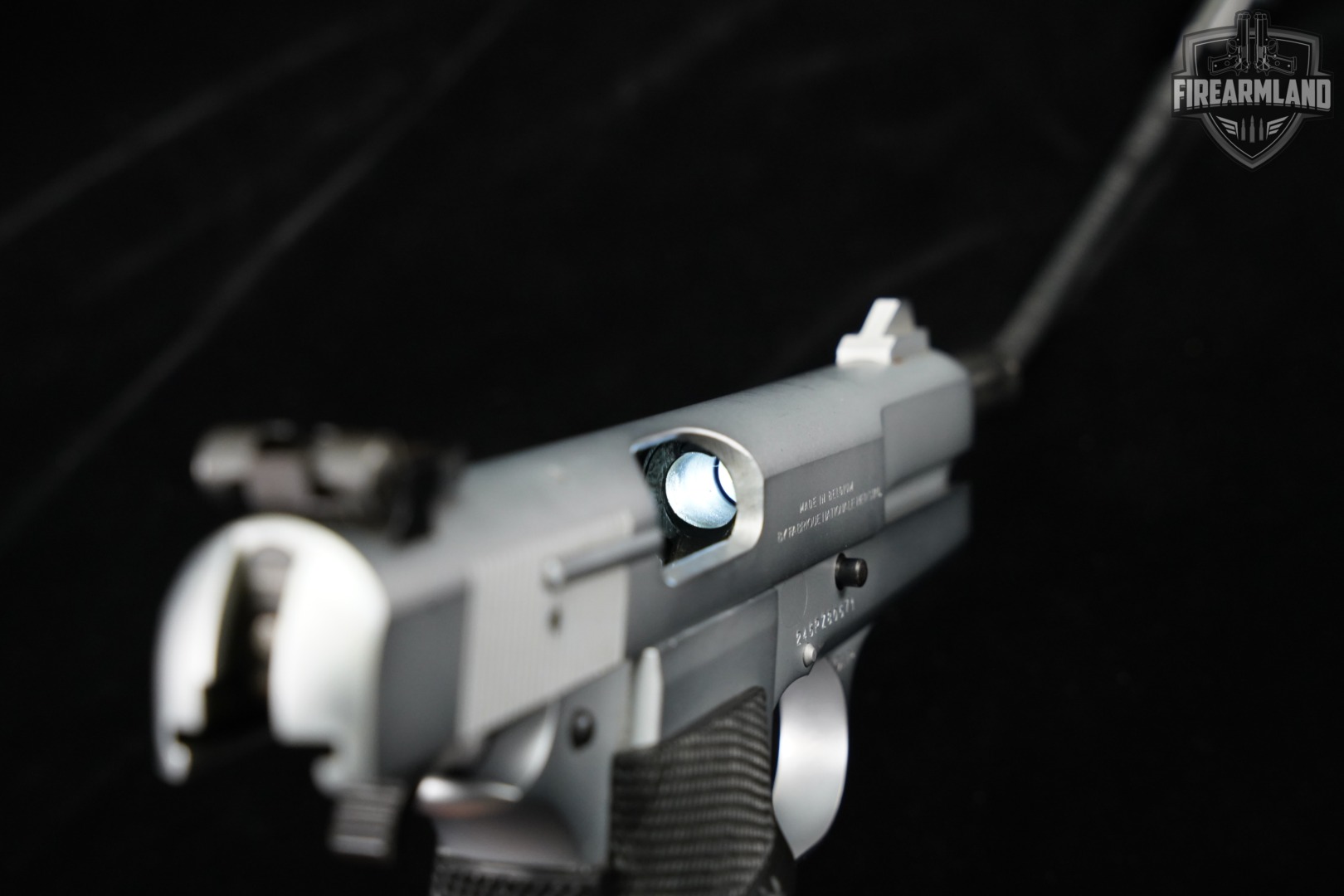 Browning Hi-Power Silver Chrome 9mm 4.625" BHP +3 MAGS-img-10