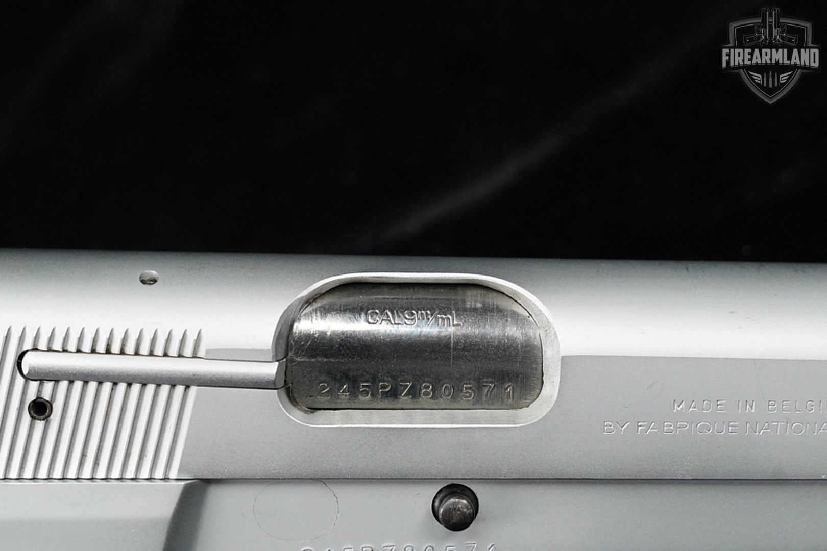 Browning Hi-Power Silver Chrome 9mm 4.625" BHP +3 MAGS-img-13