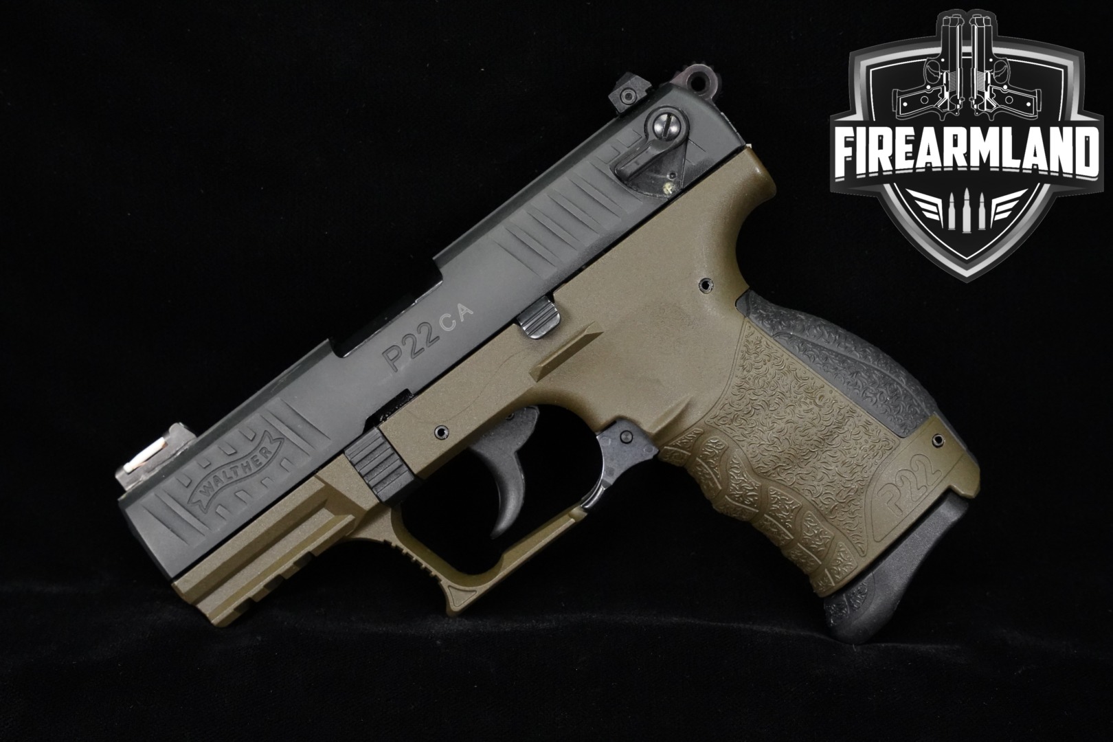 Walther P22 CA Military .22 LR Two-Tone Black & OD Green in Very Good Condition Thumbnail