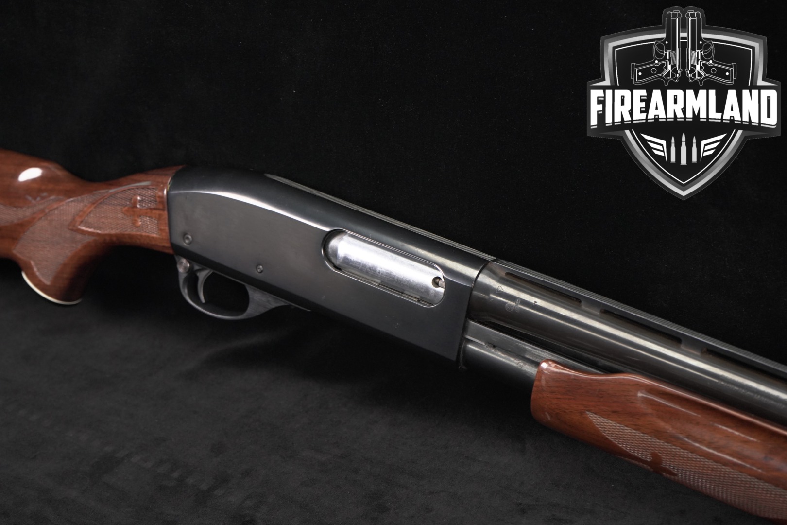 Remington Model 870 Wingmaster 20 Gauge Blued & Walnut in Good Condition Thumbnail