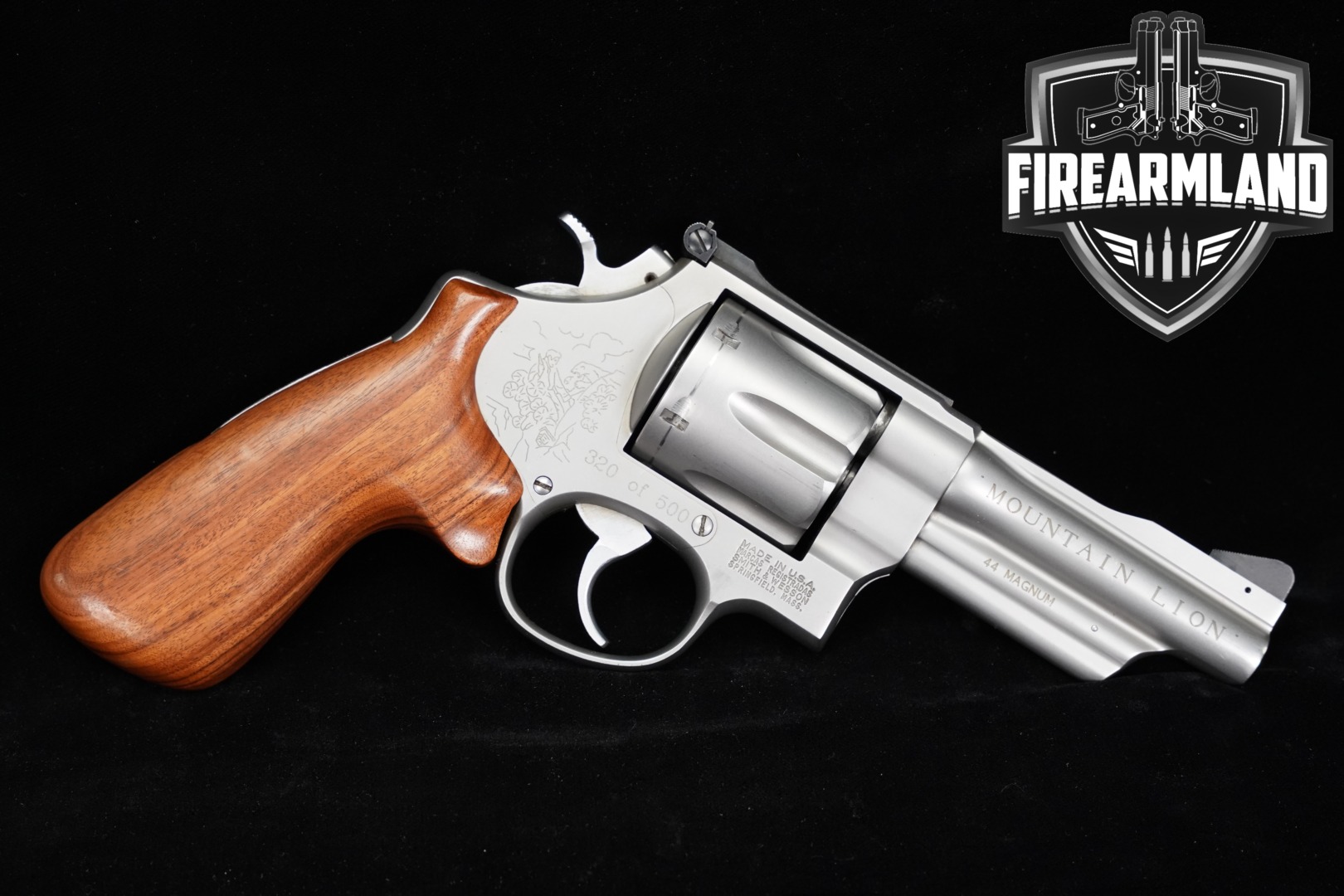 1989 Smith & Wesson (S&W) Model 629-2 Mountain Lion; Ellett Brothers Exclusive; 320 of 500 .44 Rem Magnum Stainless in Excellent Condition Thumbnail