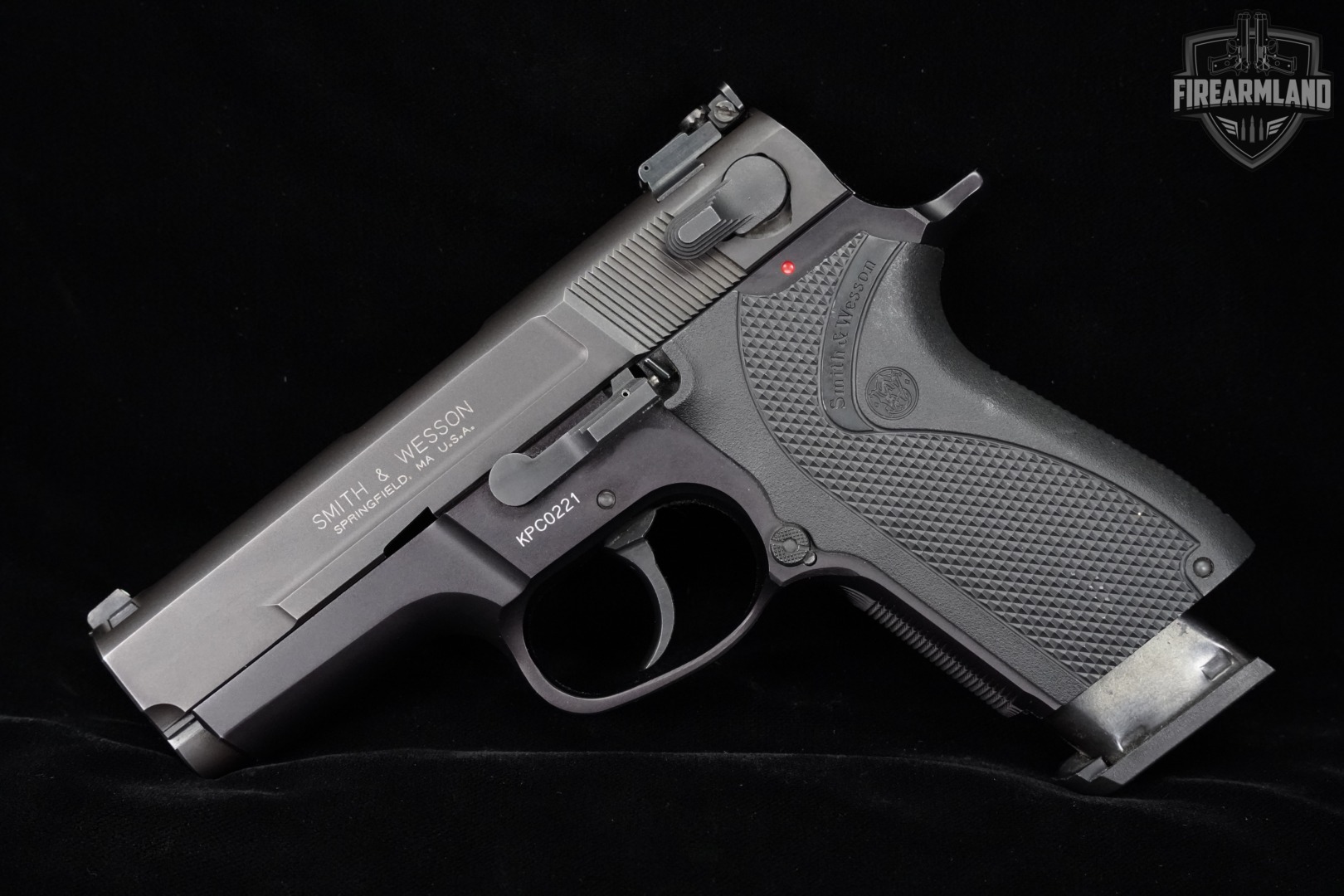 Used Smith & Wesson (S&W) Shorty .40 Auction | FirearmLand