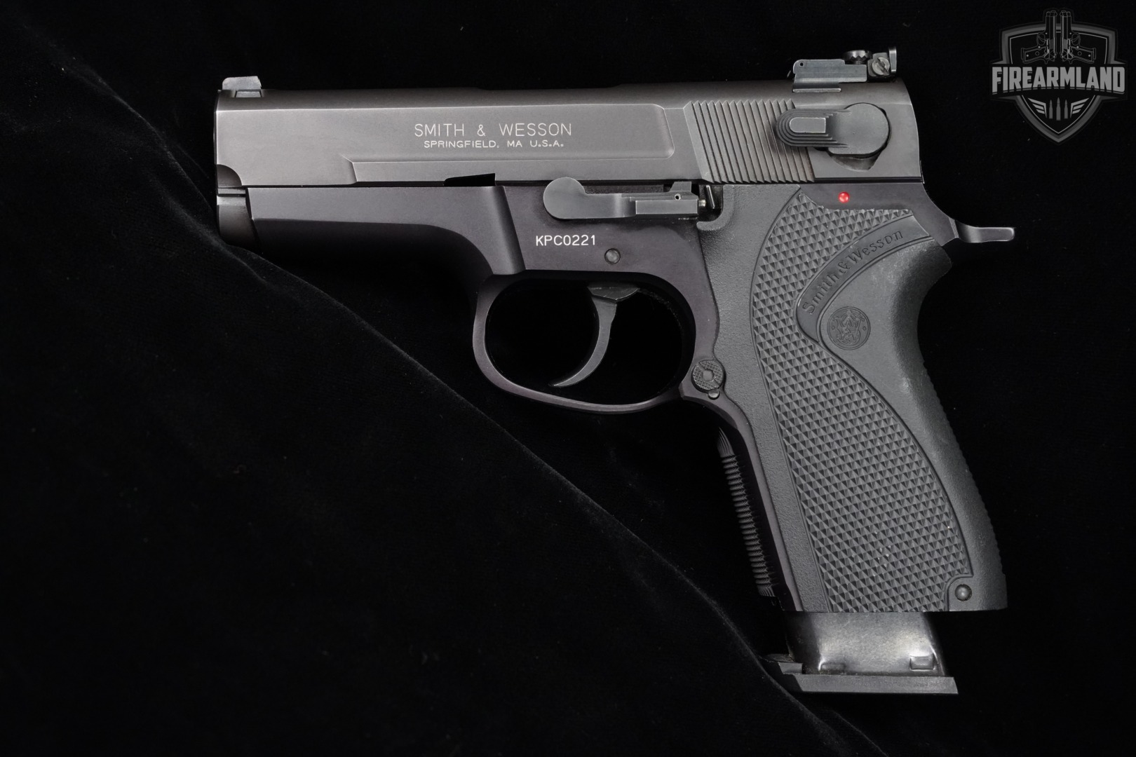Used Smith & Wesson (S&W) Shorty .40 Auction | FirearmLand