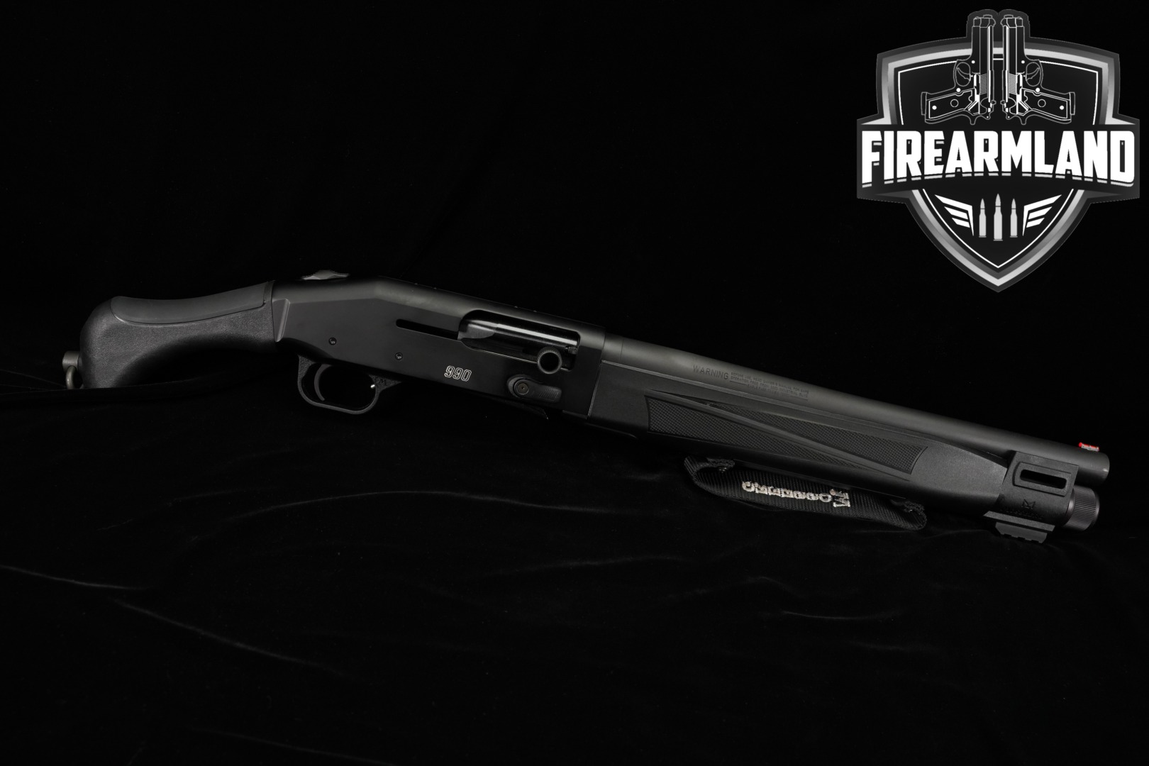 Mossberg Model 990 Aftershock 12 Gauge Blued & Synthetic in Good Condition Thumbnail
