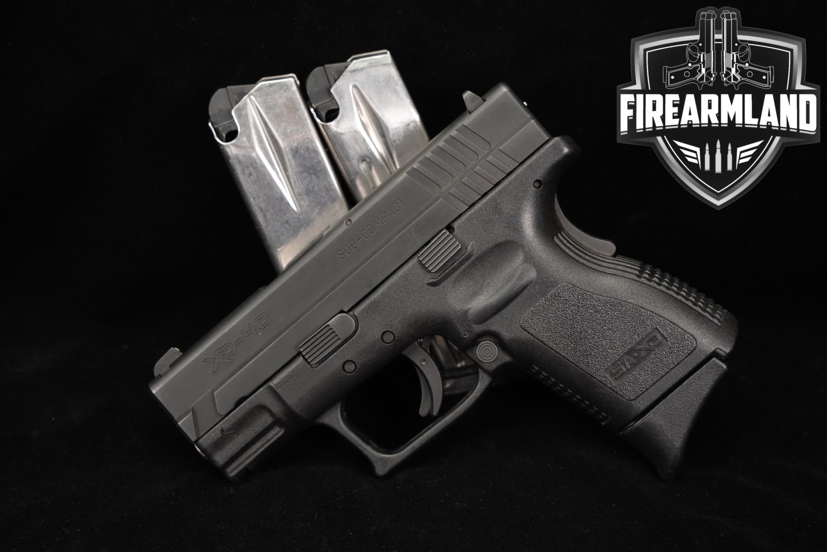 Springfield Armory XD-40 Sub-Compact .40 S&W Black in Good Condition Thumbnail