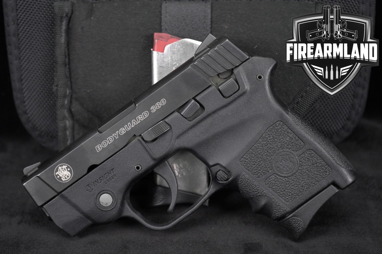 Smith & Wesson (S&W) Bodyguard 380 Insight Integrated Laser .380 ACP Black in Very Good Condition Thumbnail