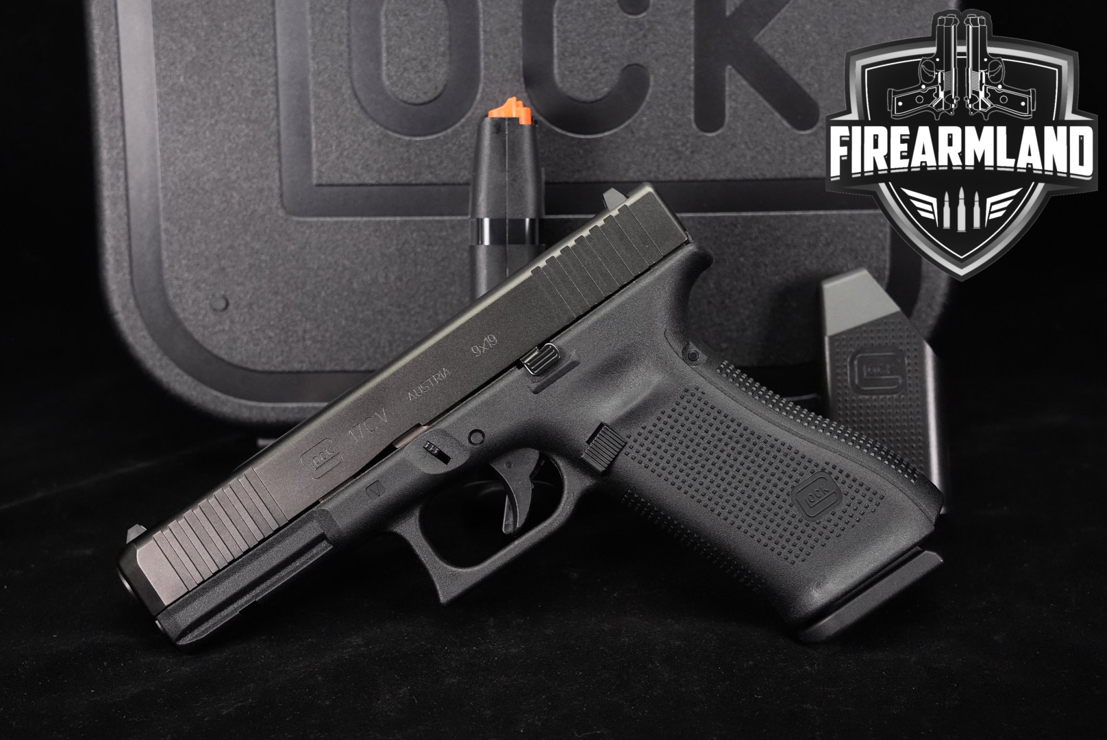 Glock 17C G17C V-Series 9mm COMP 4.49" +2 MAGS & ORIG BOX-img-0