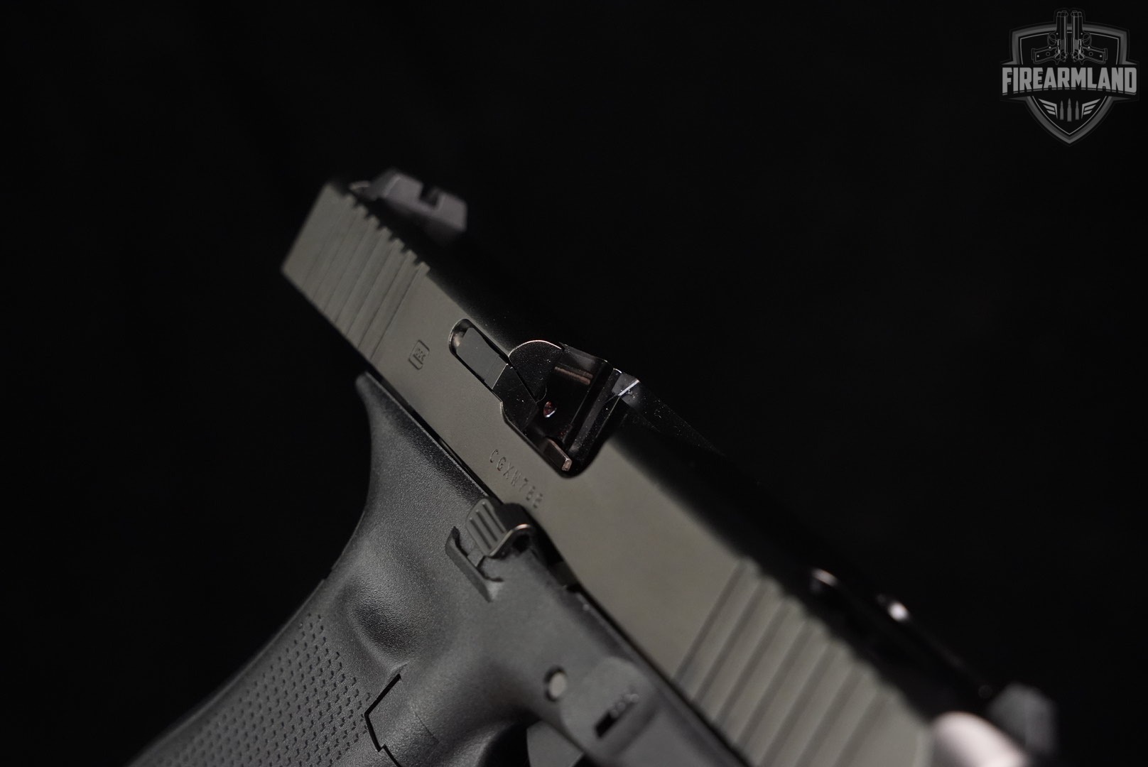 Glock 17C G17C V-Series 9mm COMP 4.49" +2 MAGS & ORIG BOX-img-13