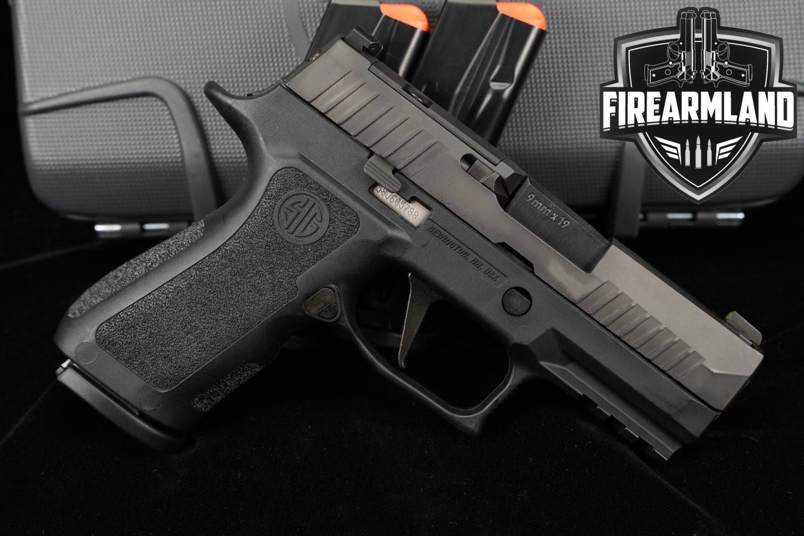 Sig Sauer P320 X-Compact (X-Series) 9mm Luger Black in Very Good Condition Thumbnail