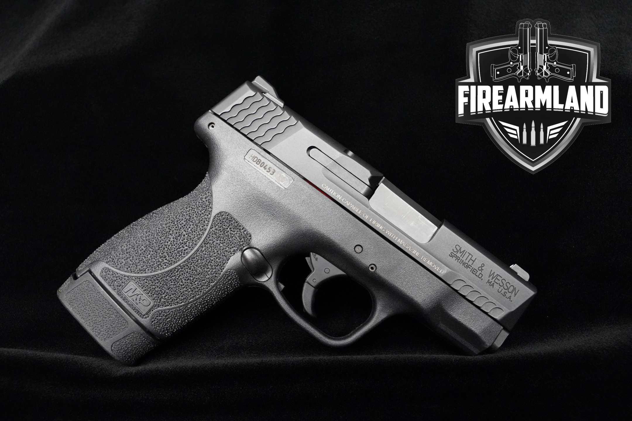 Smith & Wesson (S&W) M&P45 Shield .45 ACP Armornite in Excellent Condition Thumbnail