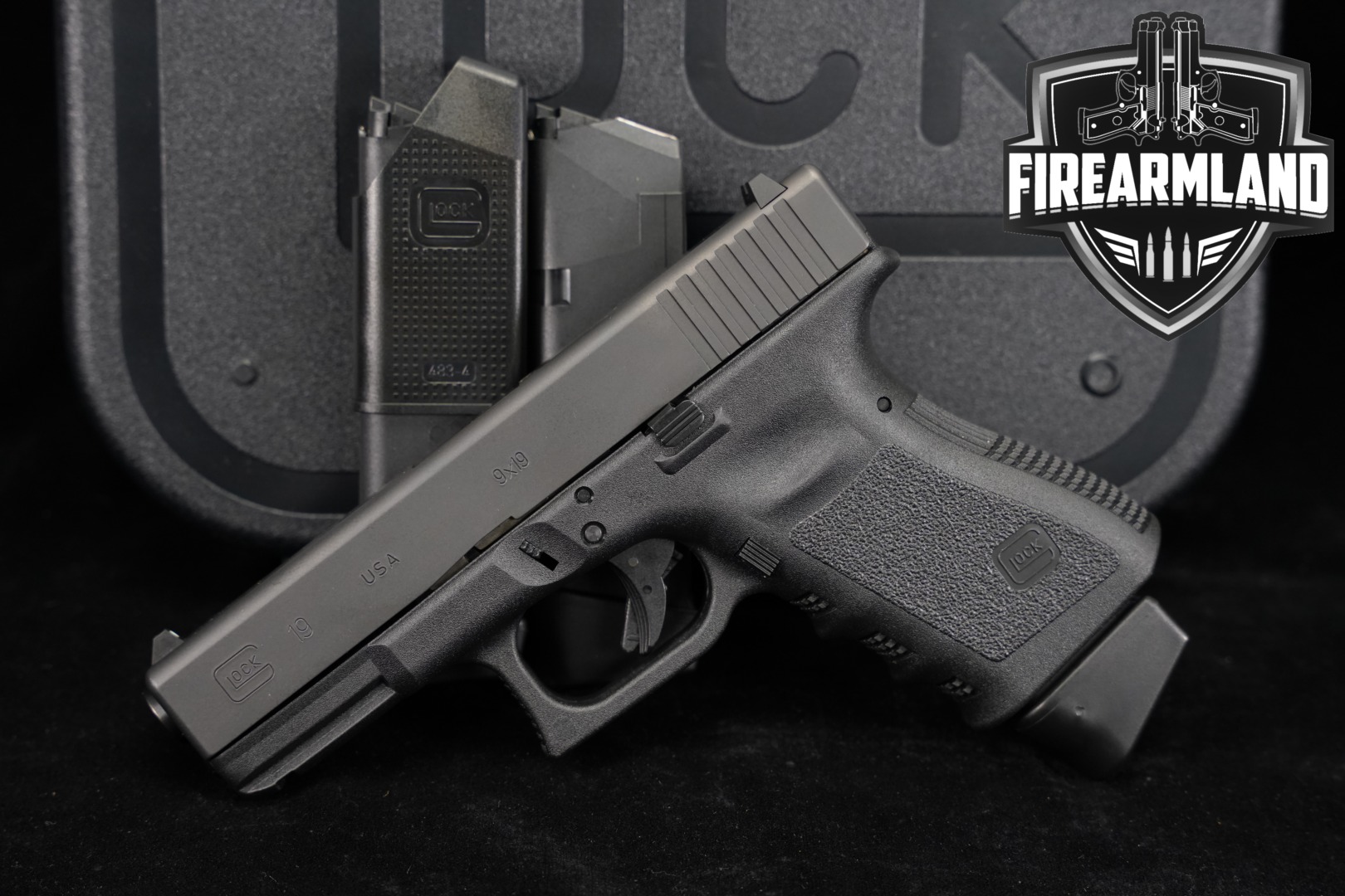 Glock G19 Gen 3 Mariner 9mm Luger Black in Excellent Condition Thumbnail