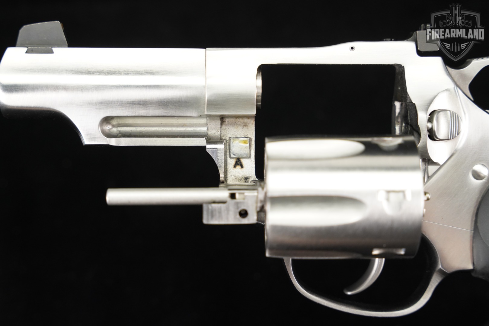Ruger SP101 327 Federal Magnum 3" Satin Stainless SP 101 +ORIG CASE-img-12