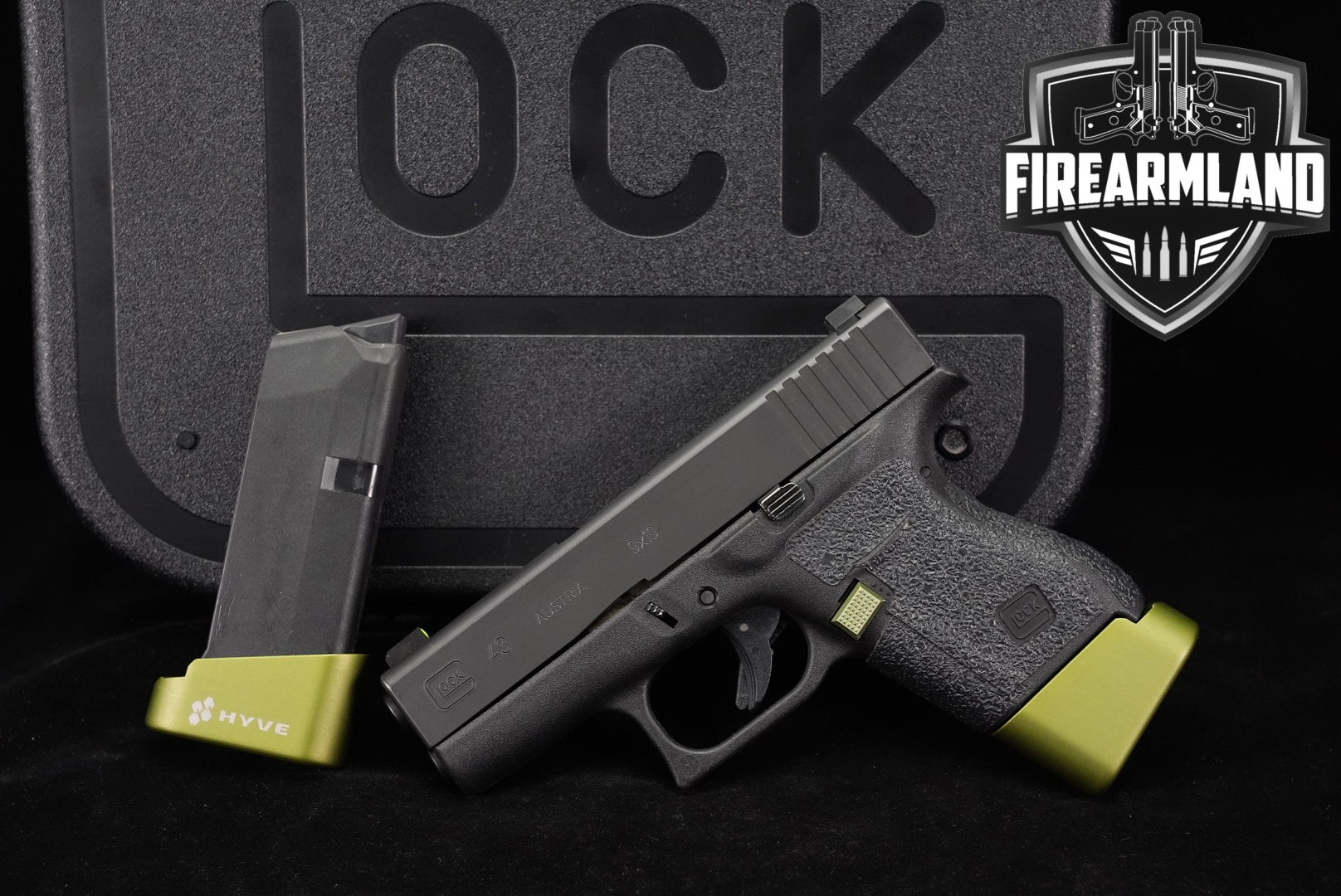 Glock 43 G43 9mm 3.41 +2 MAGS & ORIG CASE-img-0
