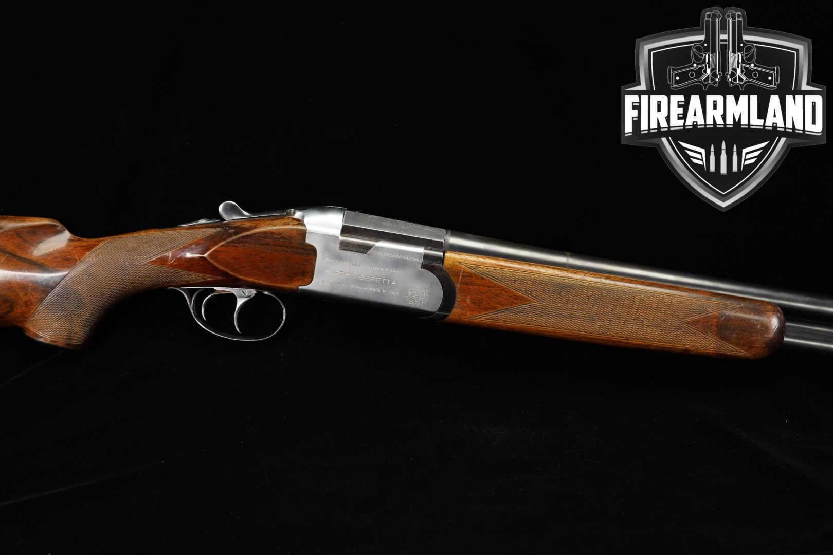 P. Beretta S.55 12 Gauge Coin & Walnut in Fair Condition Thumbnail