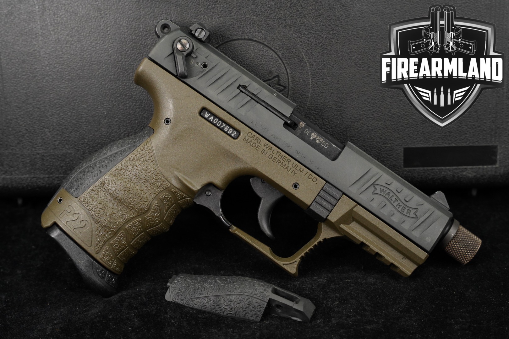 Walther P22 Q Series, Military .22 LR Two-Tone OD Green in Very Good Condition Thumbnail