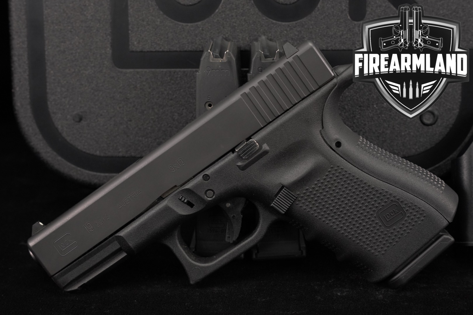 Glock 19 Gen4 9mm Luger Black in Very Good Condition Thumbnail