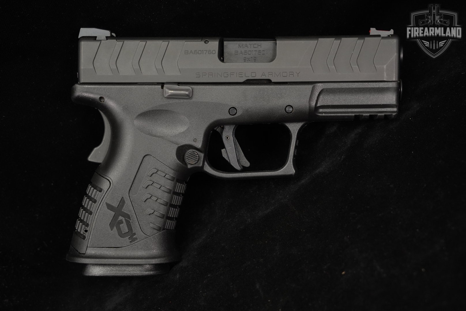 Springfield Armory XD-M Elite Compact OSP 9mm 3.8" XDM +4 MAGS & ORIG BOX-img-3