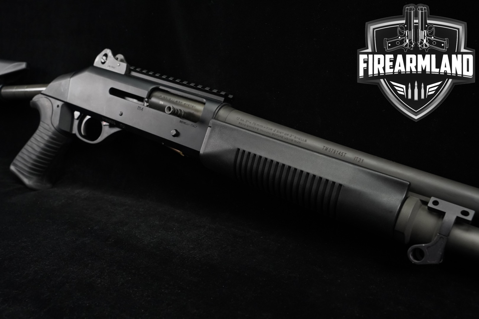 Benelli M4 Tactical 12 Gauge Black in Very Good Condition Thumbnail