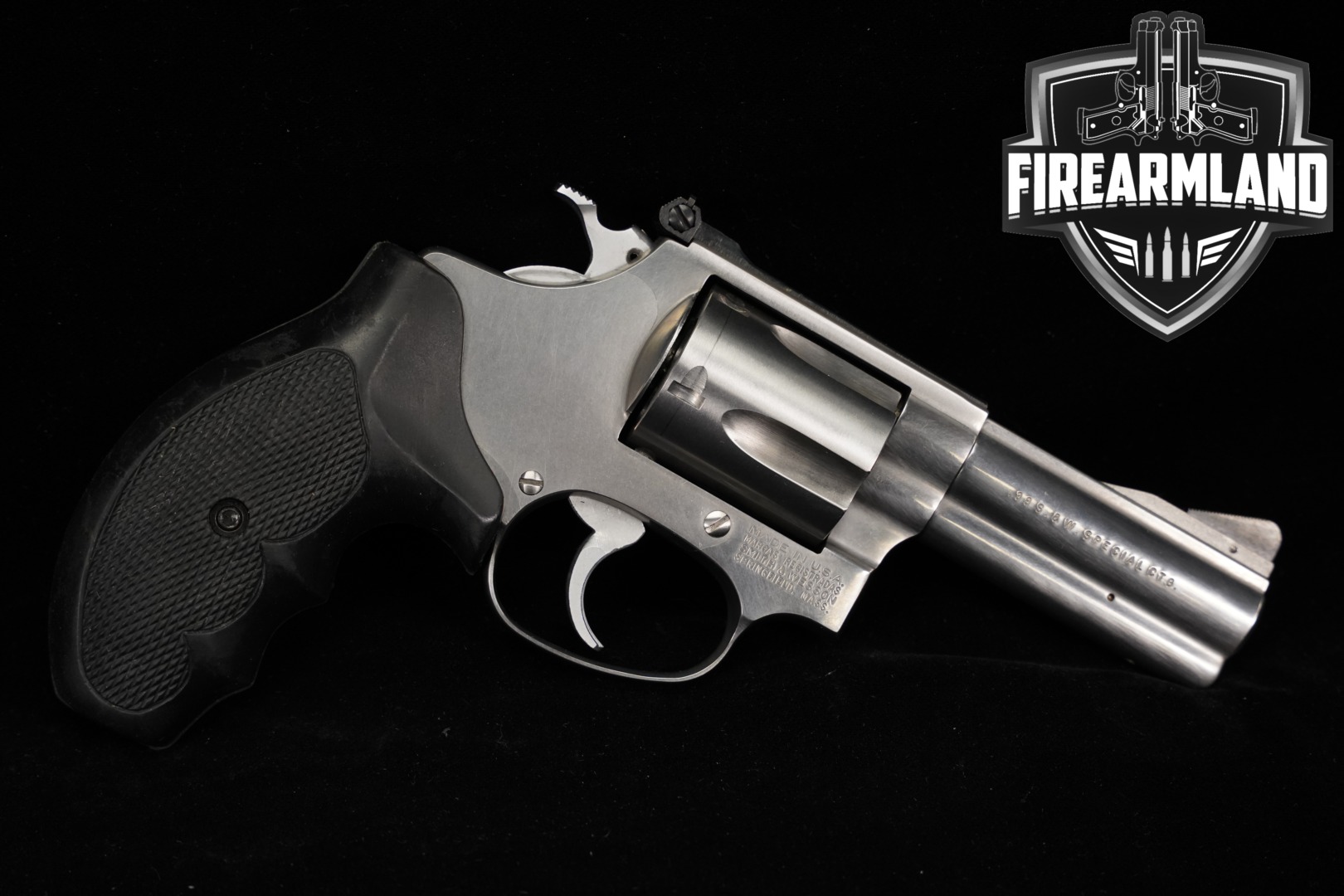 Smith & Wesson (S&W) Model 60-4 .38 Spl. Satin Stainless in Good Condition Thumbnail