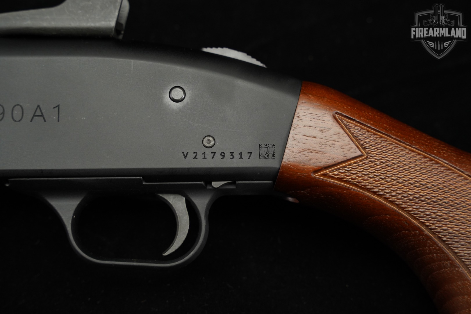 LIKE-NEW Mossberg 590A1 Retrograde 12-Gauge 20" Black & Walnut 590-A1-img-18