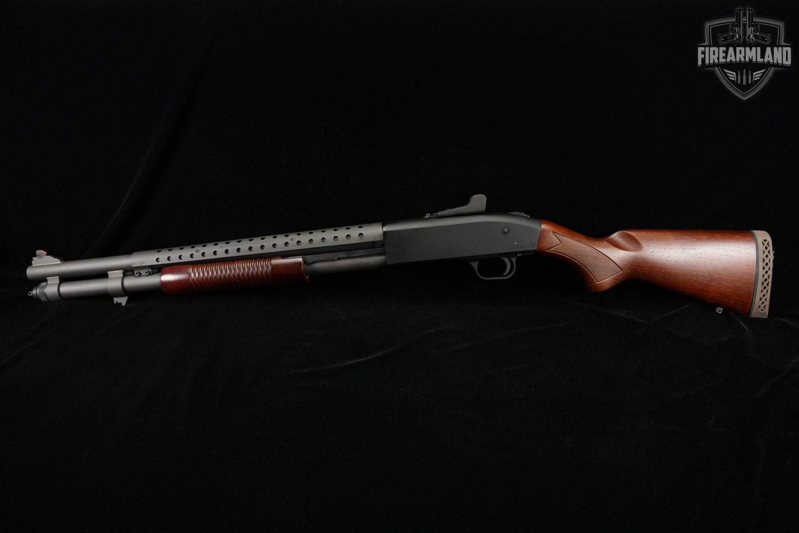 LIKE-NEW Mossberg 590A1 Retrograde 12-Gauge 20" Black & Walnut 590-A1-img-2