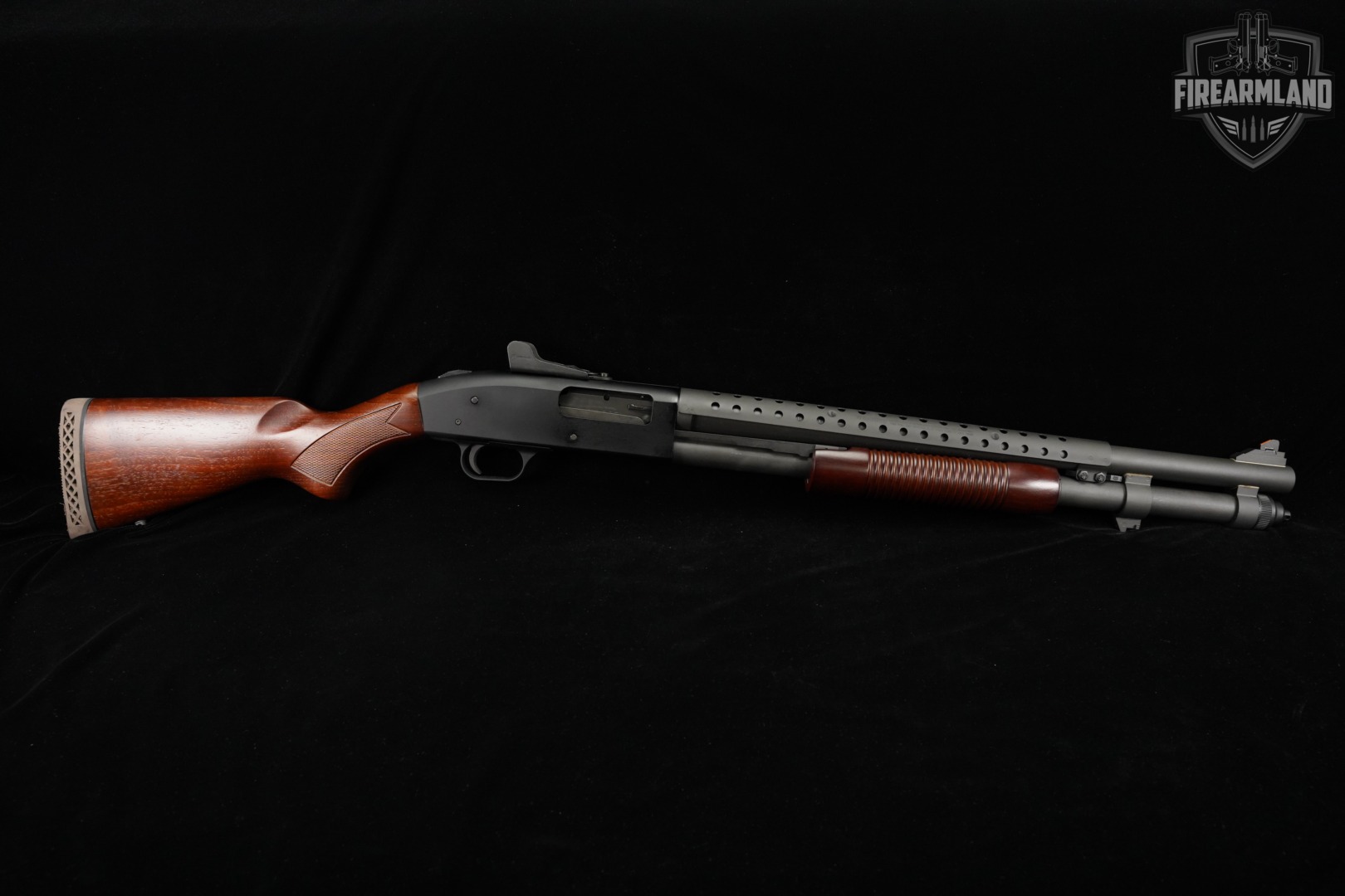 LIKE-NEW Mossberg 590A1 Retrograde 12-Gauge 20" Black & Walnut 590-A1-img-3
