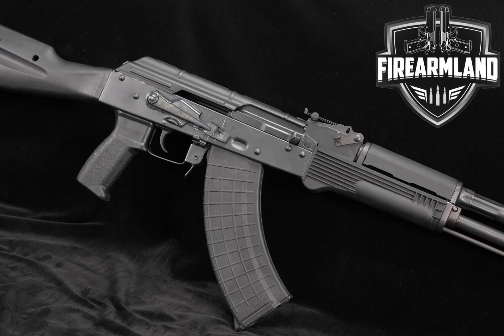 https://cash-for-arms-pictures.s3.amazonaws.com/recKqdDCOD9QvsbmU/1.jpg