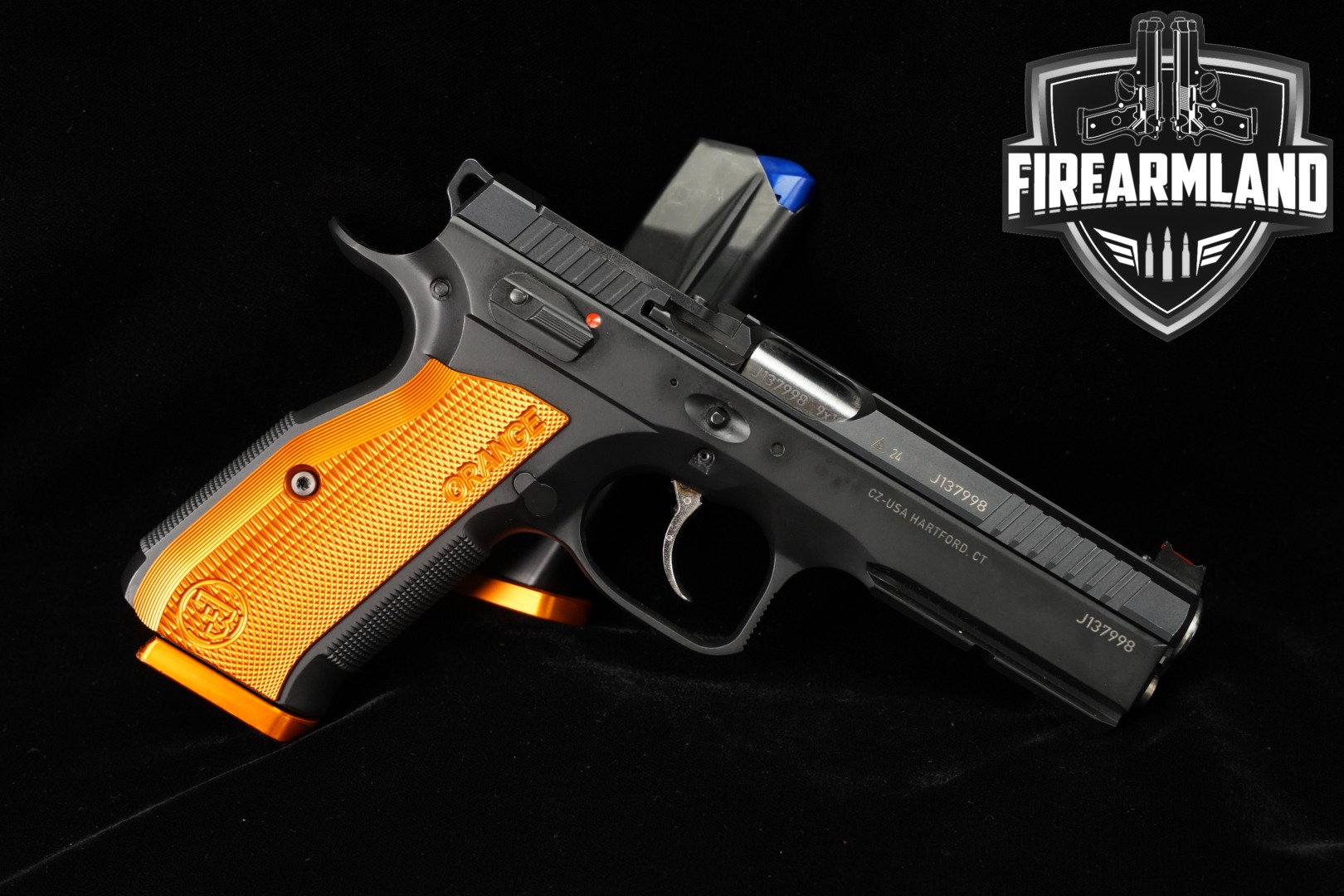 https://cash-for-arms-pictures.s3.amazonaws.com/recLEVLMxAB44McEt/1.jpg