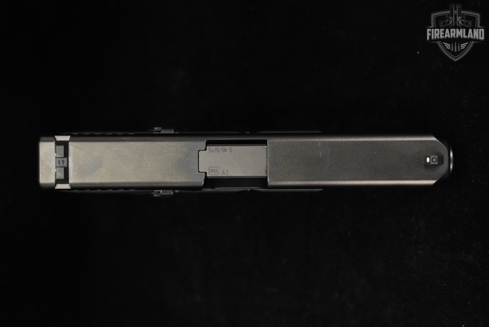 Glock 17 Gen5 G17 Gen 5 9mm 4.49 +3 MAGS & ORIG CASE-img-5