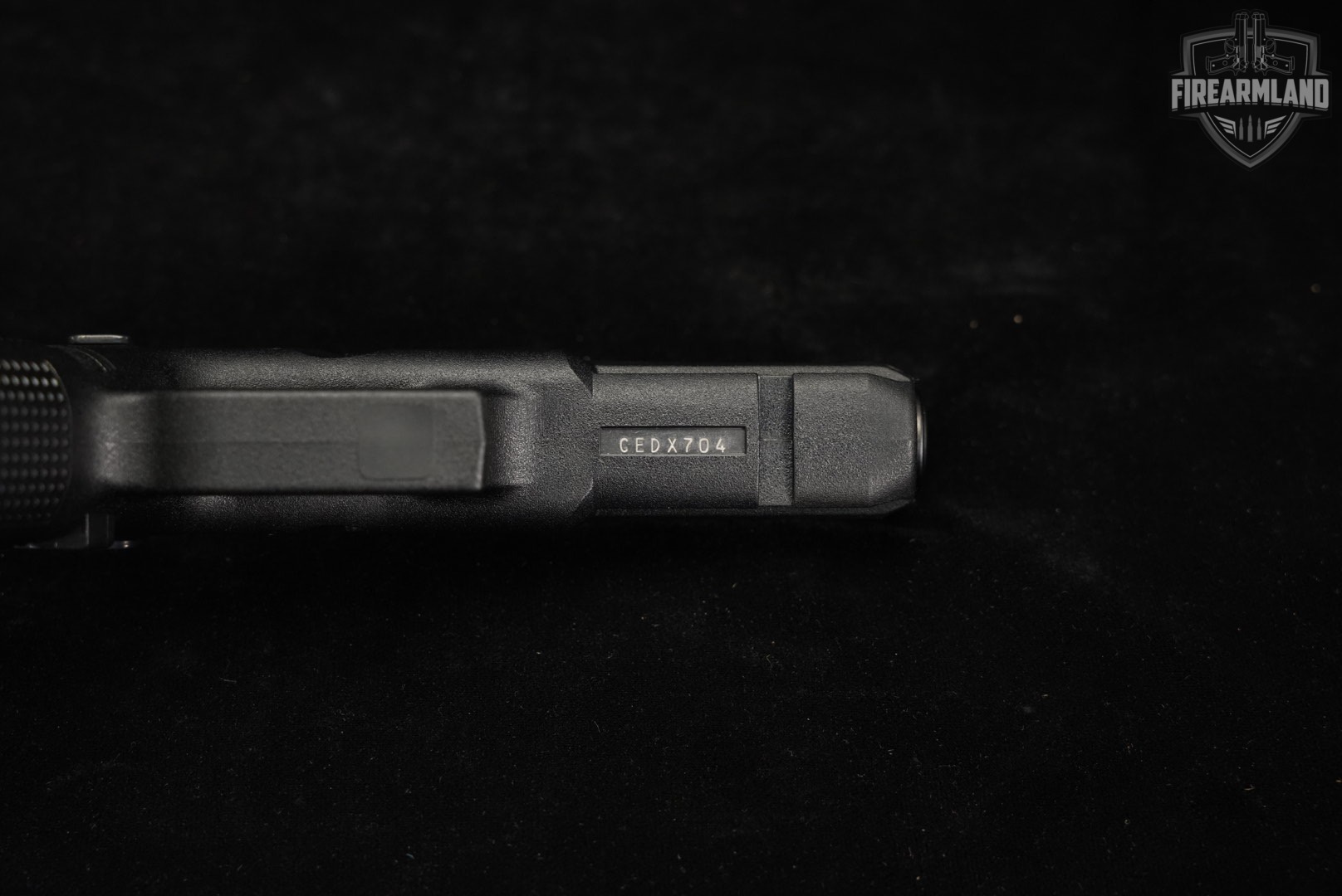Glock 17 Gen5 G17 Gen 5 9mm 4.49 +3 MAGS & ORIG CASE-img-6