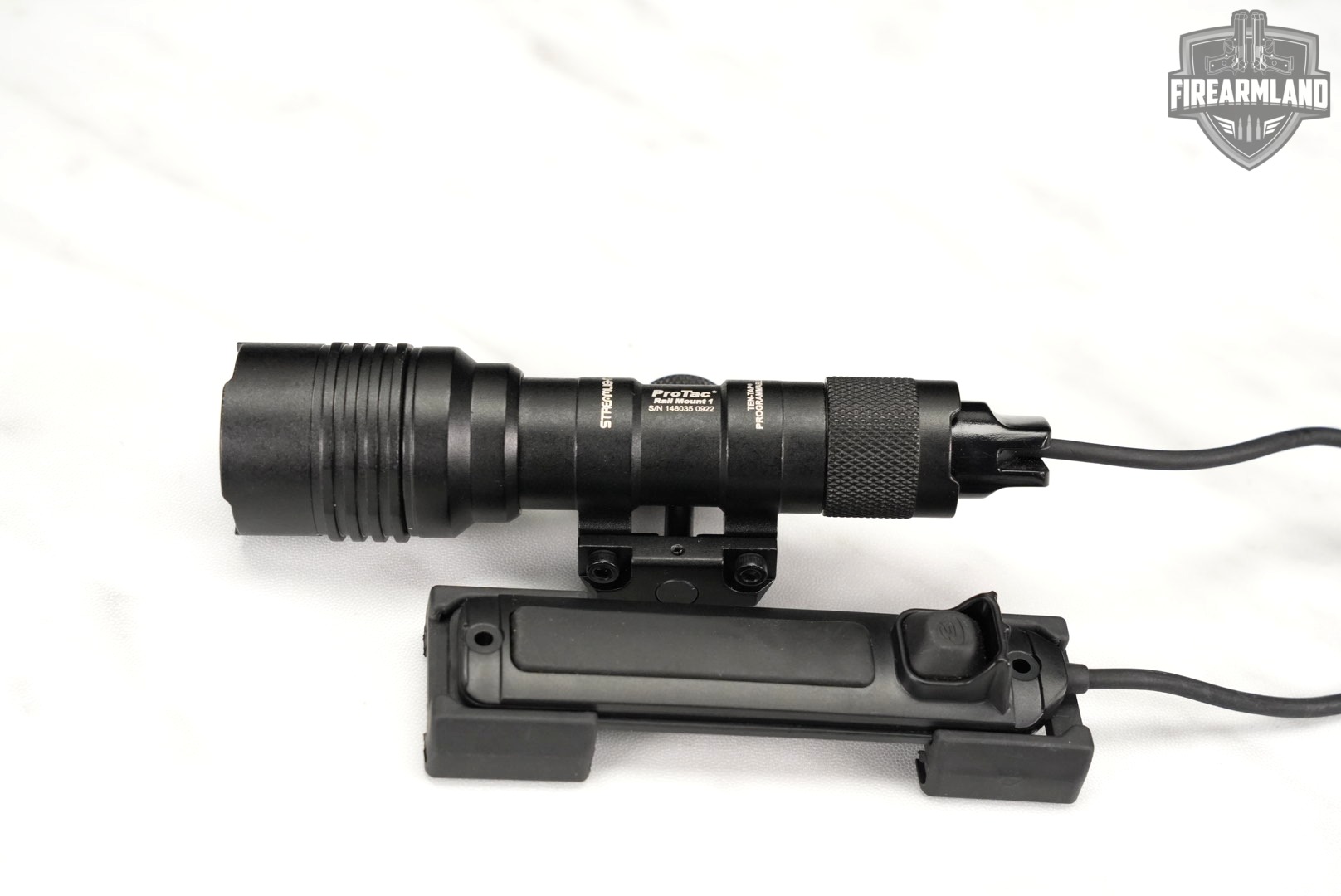 Streamlight ProTac Rail Mount 1 W/ Remote Switch Pad Weapon Light-img-4