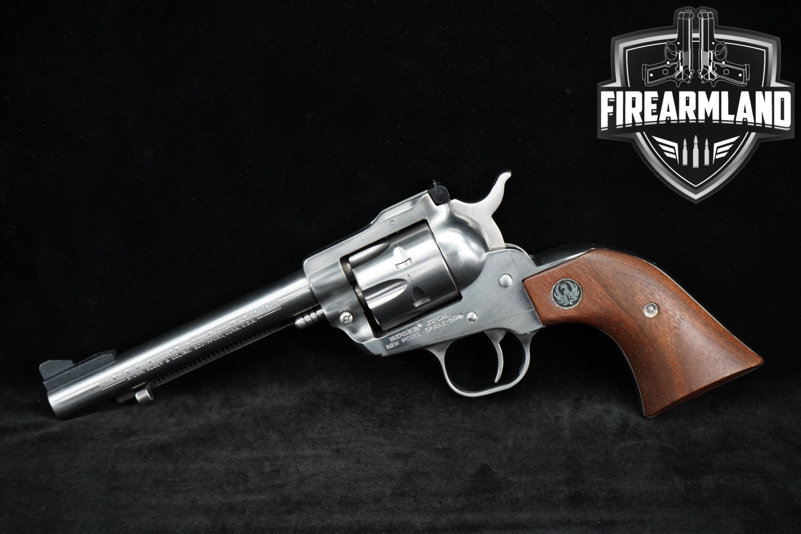 Sturm Ruger New Model Single-Six Convertible .22 LR / .22 WMR Satin Stainless in Good Condition Thumbnail