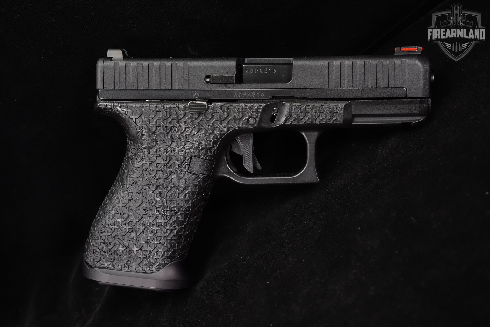 Glock 44 G44 22LR 4.02" +2 MAGS & ORIG CASE-img-4
