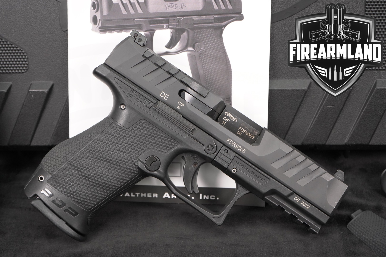 Walther PDP Compact 4" Optics Ready, 10-Round 9mm Luger Black in Very Good Condition Thumbnail