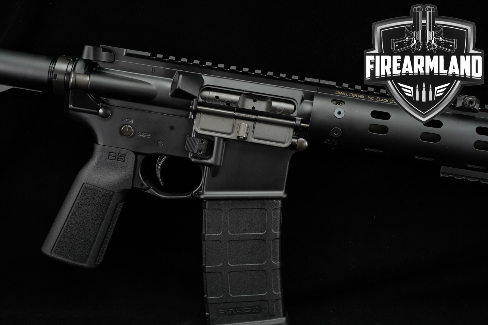 Daniel Defense DDM4 V7 LW 5.56 NATO AR-15 AR15 16" M4 CARBINE-img-0