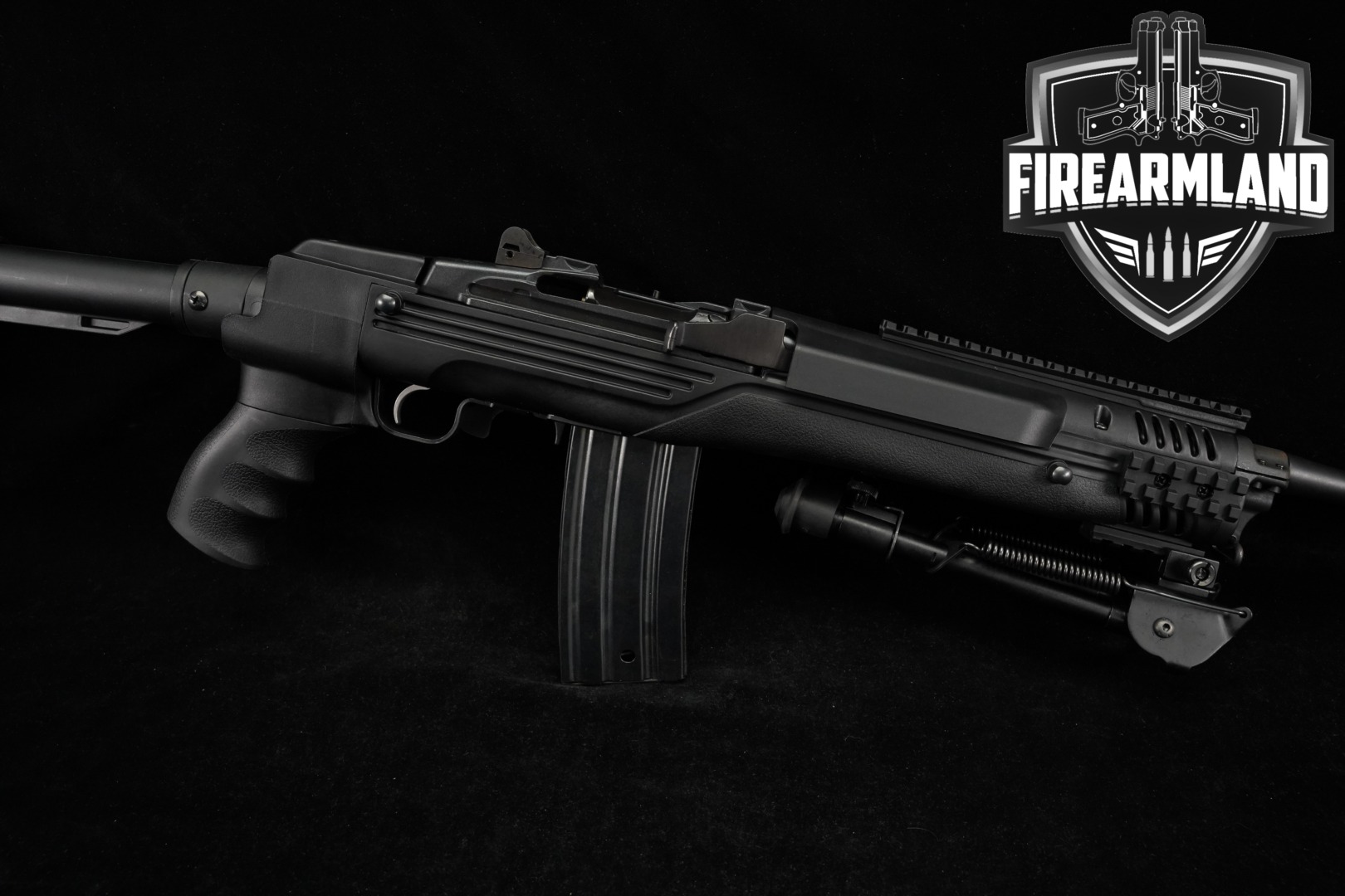 2008 Sturm Ruger Mini-14 Ranch Rifle, 580-Series .223 Rem. Black in Very Good Condition Thumbnail