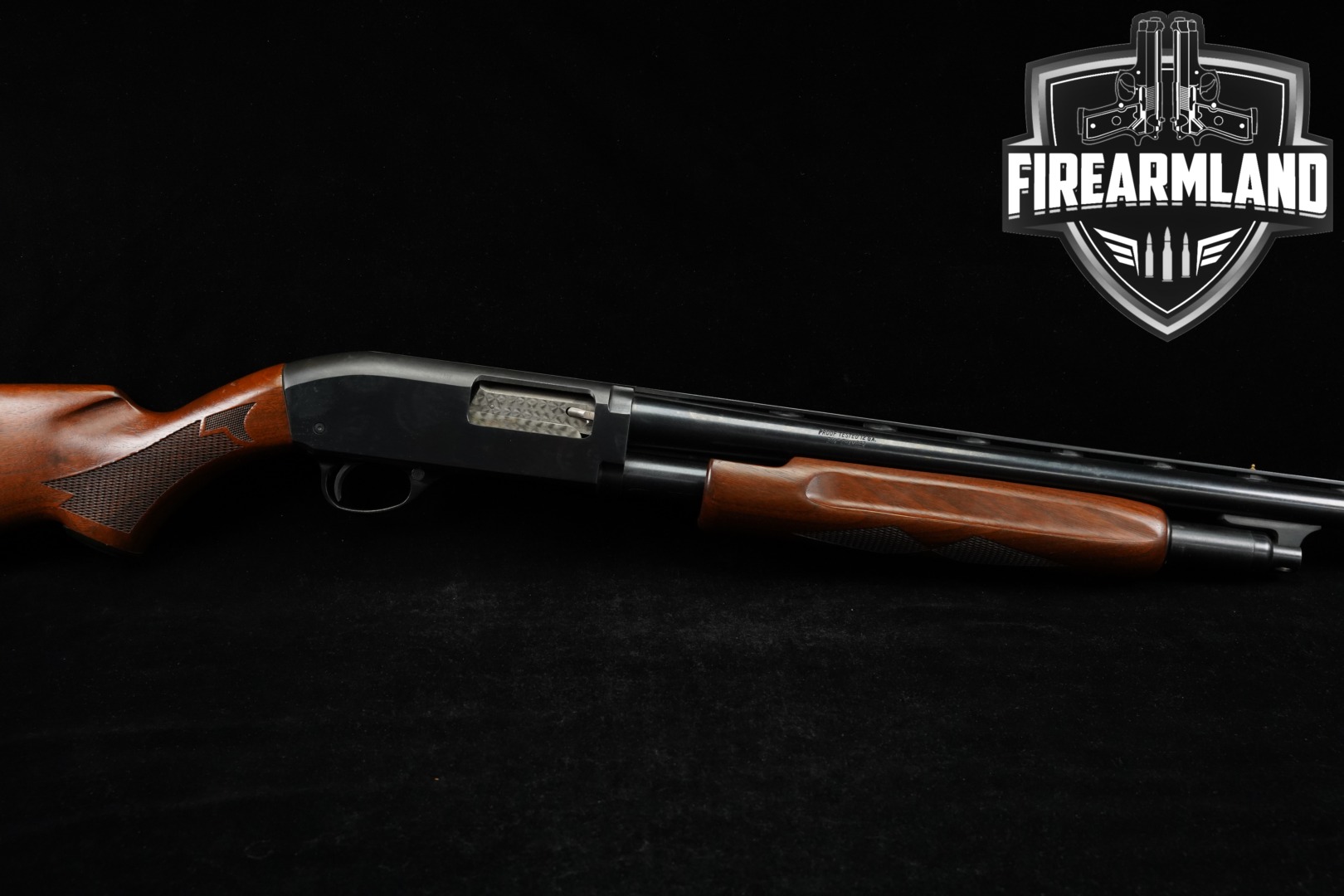 High Standard Flite King Model K-121 Deluxe 12 Gauge Blued & Walnut in Good Condition Thumbnail